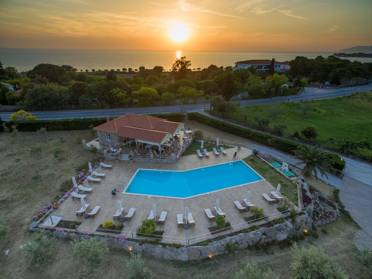 Aparthotel Moongarden Mythimna Esterno foto